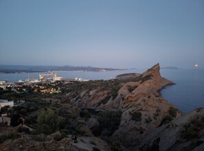1 habitación, cuna de viaje, wifi y ropa de cama 