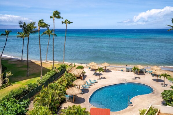 Pool - Royal Kahana Maui 517 Ocean View Studio (Lahaina)