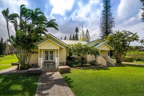 المنشأة من الخارج