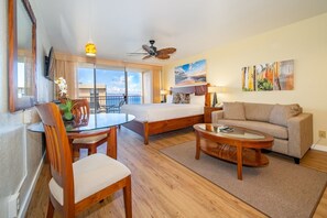 TV - Royal Kahana Maui 1117 Ocean View Studio (Lahaina)