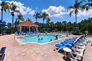 Outdoor pool, a heated pool - ⭐5 Bed 4 Bath Property | Luxurious Resort of Emerald Island | 10 mins to Disney⭐ (Kissimmee)