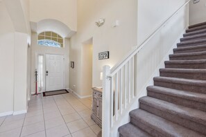 Interior - ⭐5 Bed 4 Bath Property | Luxurious Resort of Emerald Island | 10 mins to Disney⭐ (Kissimmee)