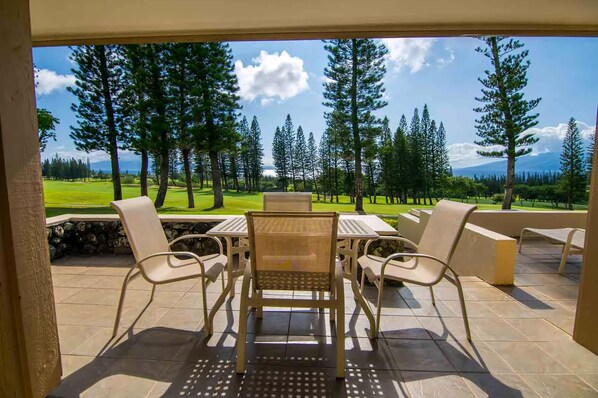 Outdoor dining - Kapalua Golf Villas Gold Ocean View 2 Bedroom (Lahaina)