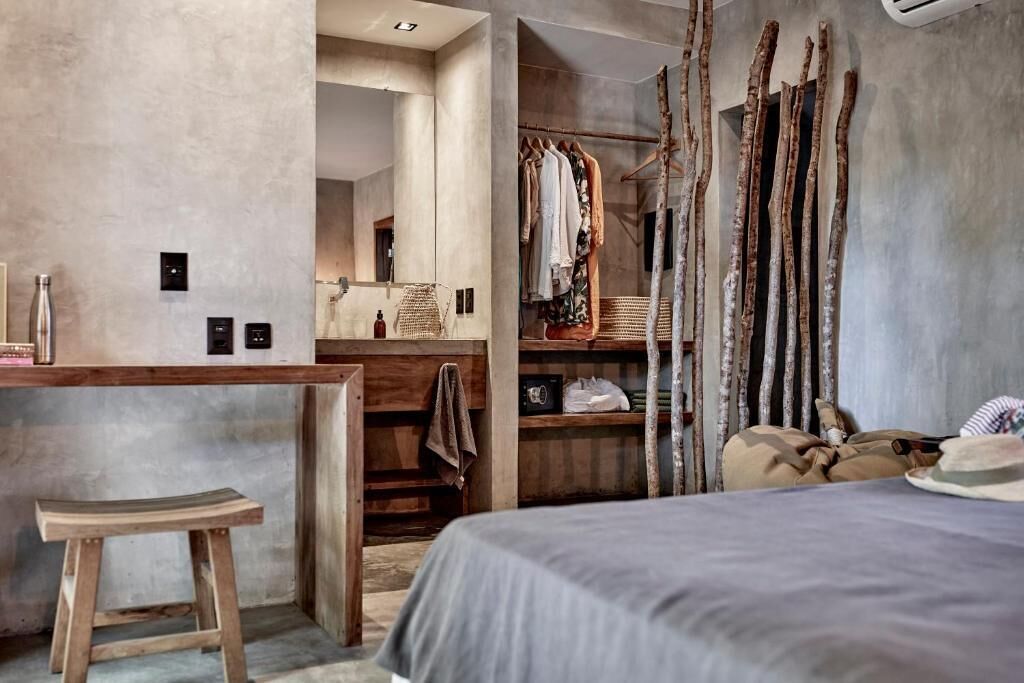 In-room safe, free WiFi