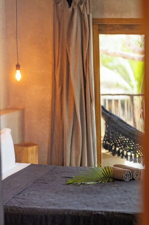 Suite (Breeze Q5) | In-room safe, free WiFi