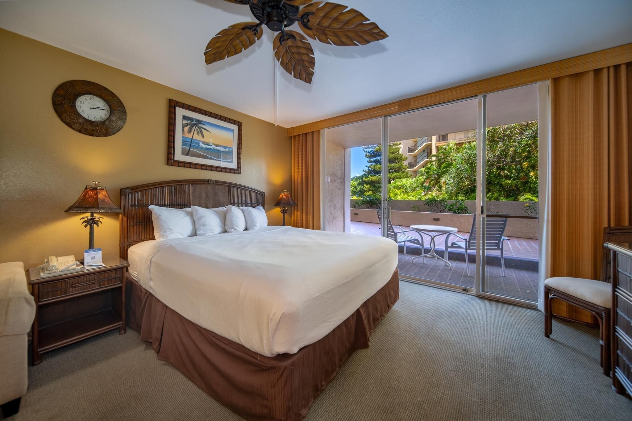 In-room safe, iron/ironing board, WiFi, bed sheets