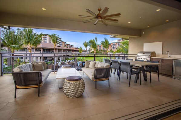 Outdoor dining - Honua Kai Luana Garden Villa 3 Bedroom (Lahaina)
