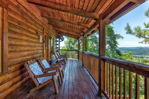 Property grounds - Edge of Glory (Sevierville)