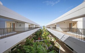 Exterior - Royal Sea Cliff Kona Garden View 1 Bedroom (Kailua Kona)