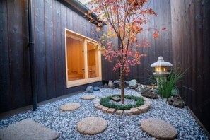 Garden - Kyomachi Rakunan (Kyoto)