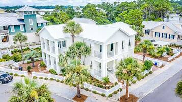 Casa, varias camas (Relax Awhile - Main House) | Exterior