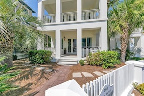 Exterior - Relax Awhile (Panama City Beach)