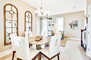 House, Multiple Beds (Relax Awhile) | Dining