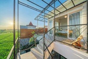 Terrace/patio - 3 Bedroom villa with private infinity pool and 5 min from beach (Beraban)