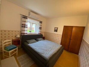 2 habitaciones, cuna de viaje, wifi y ropa de cama