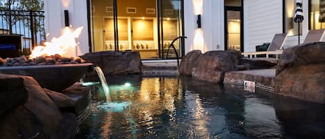 Bain à remous extérieur
