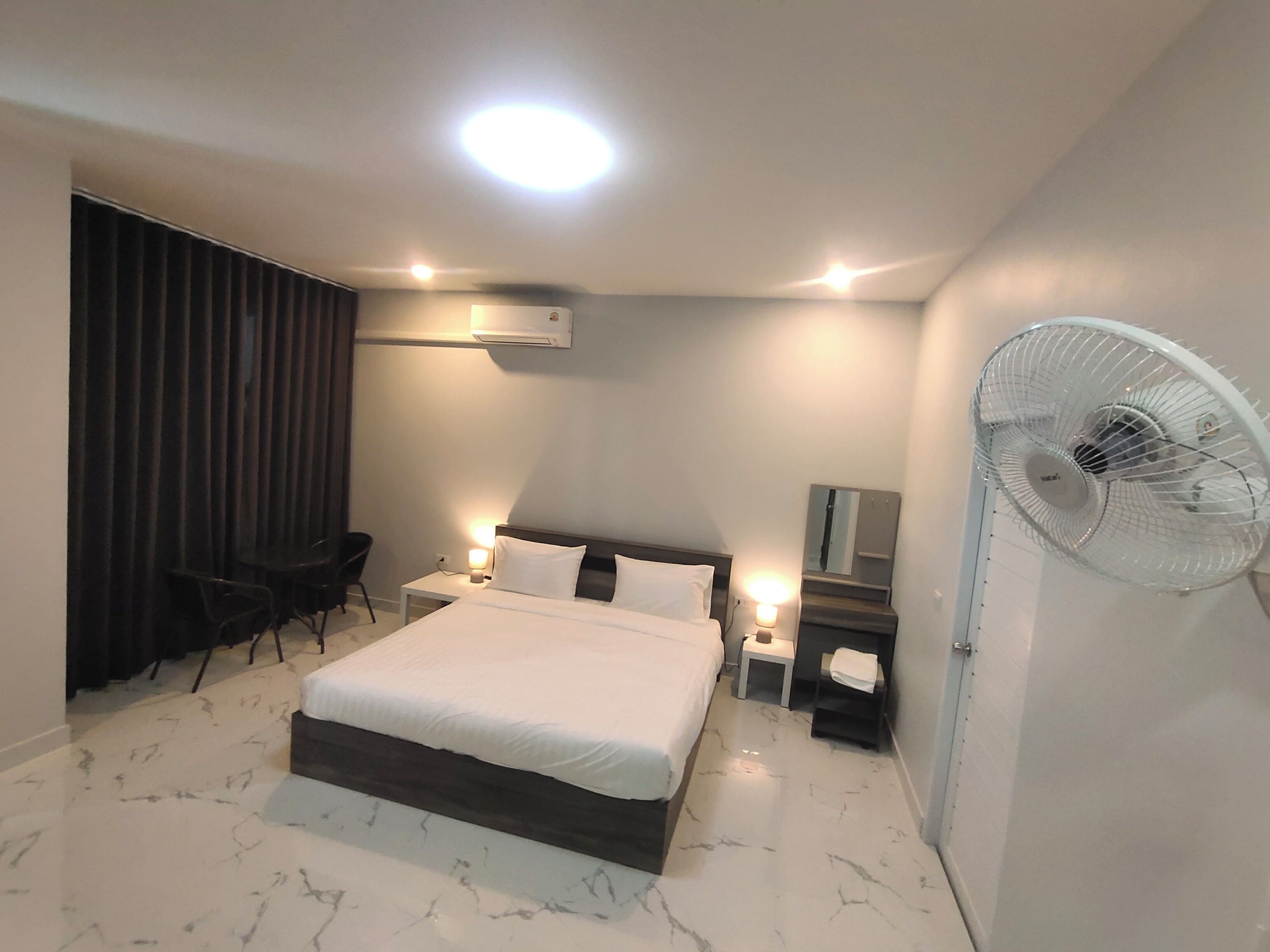 Casa de ciudad familiar | 4 habitaciones y wifi gratis 