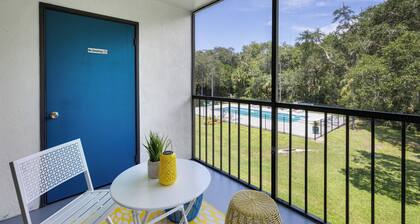 *Rainforest Realm* *NASA*, Pool, BBQ, Gym, & Patio