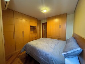 1 sovrum, strykjärn/strykbräda, gratis wi-fi och sängkläder