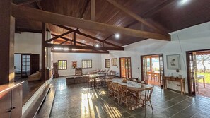 Dining - Beautiful Country Houses.Access to the dam via the property,Heated swimming pool (Piracaia)