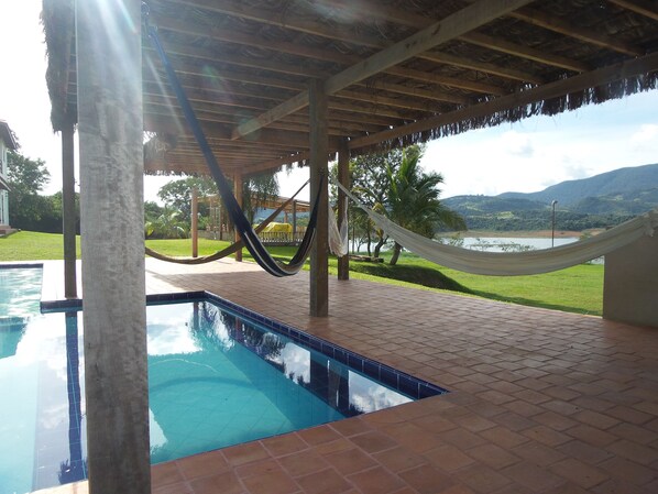 Outdoor pool, a heated pool - Beautiful Country Houses.Access to the dam via the property,Heated swimming pool (Piracaia)