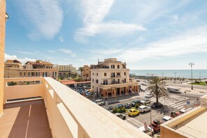 Deluxe Apartment, 3 Bedrooms, Balcony, Sea View | Water view - Beach Apartment (Rome)