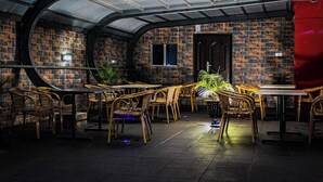 Lobby lounge - EdisPremier Hotel & Suites (Port Harcourt)