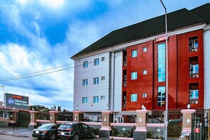Exterior - EdisPremier Hotel & Suites (Port Harcourt)