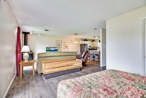 1 bedroom, free WiFi, bed sheets