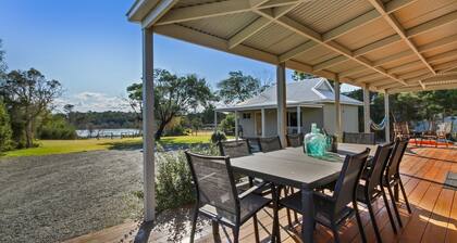 The Metung Crest | Spacious Family Retreat