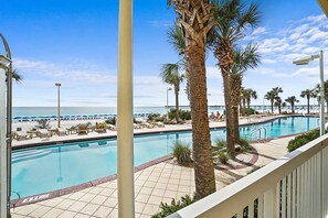 Appartement, 1 kingsize bed met slaapbank (Calypso 2-103 West) | Zwembad | Een buitenzwembad, een verwarmd zwembad