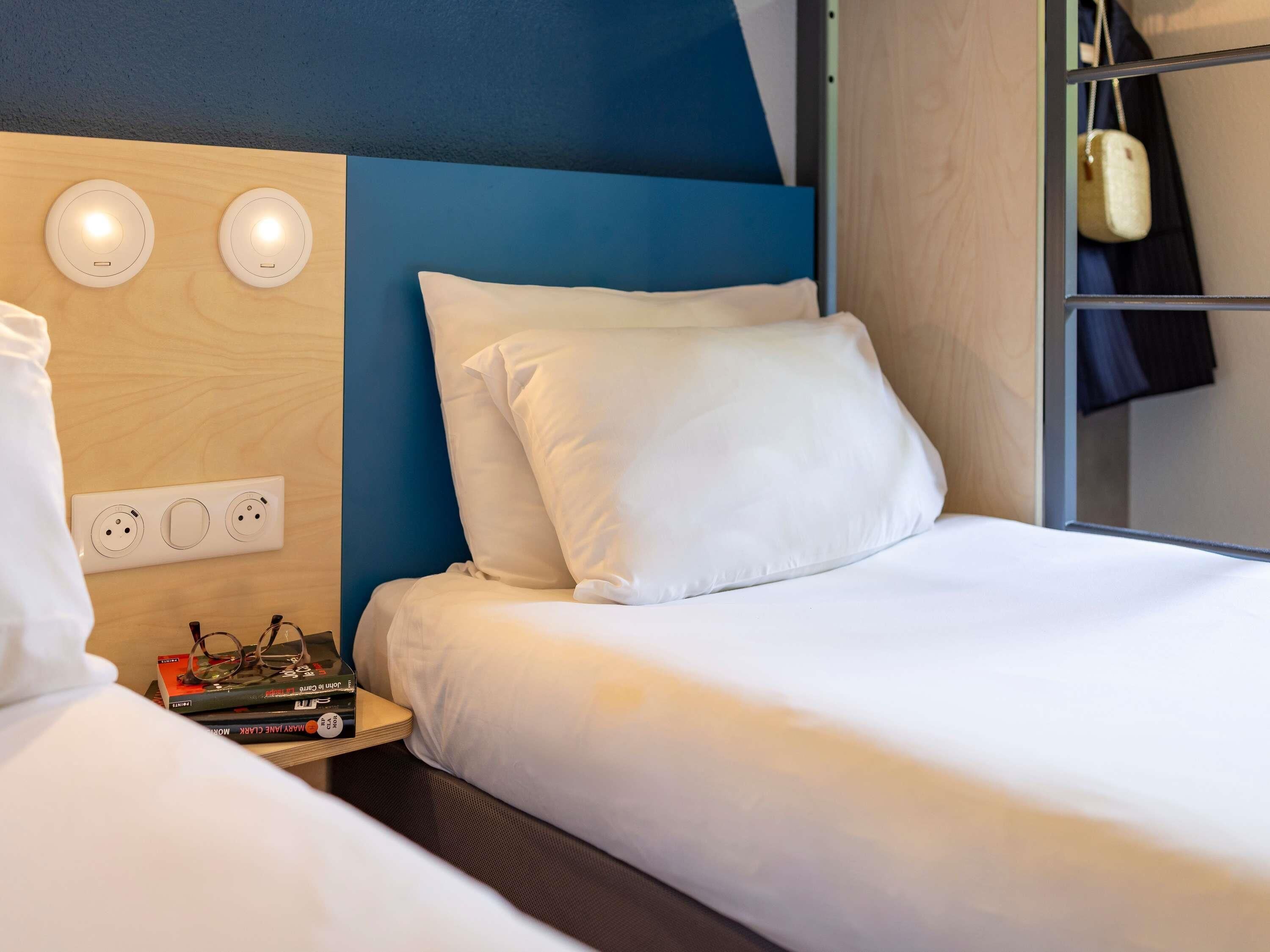 Kamar Standar, Beberapa Tempat Tidur | Ruang kerja ramah laptop, tirai kedap cahaya, dan kedap suara