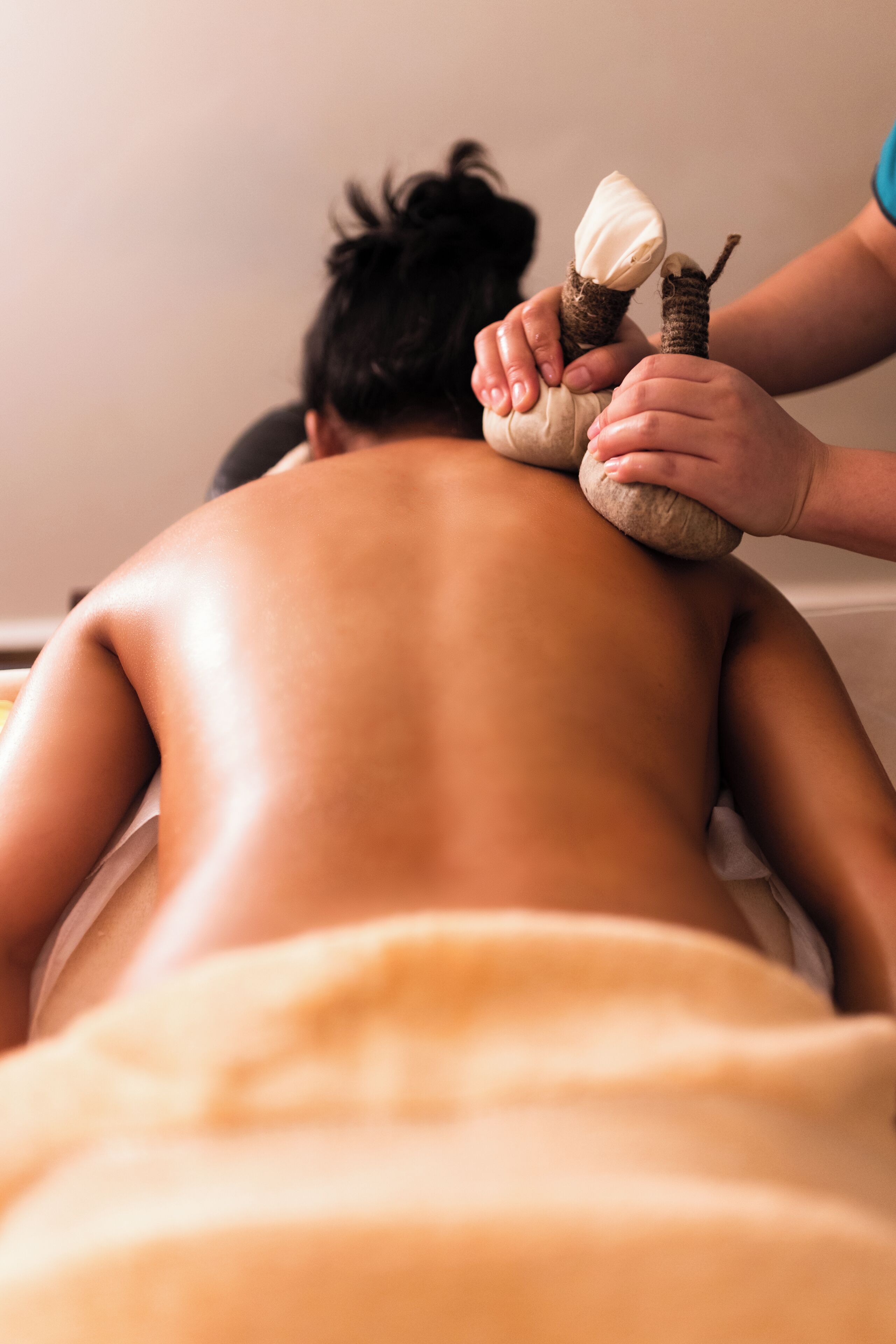 Couples treatment rooms, body treatments, aromatherapy