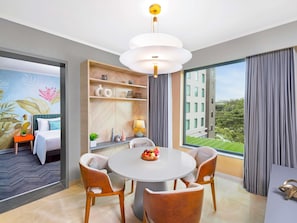 Suite Deluxe, 1 grand lit | 1 chambre, minibar, coffres-forts dans les chambres