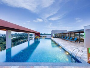 Outdoor pool - Ibis Styles Mysuru (Mysore)