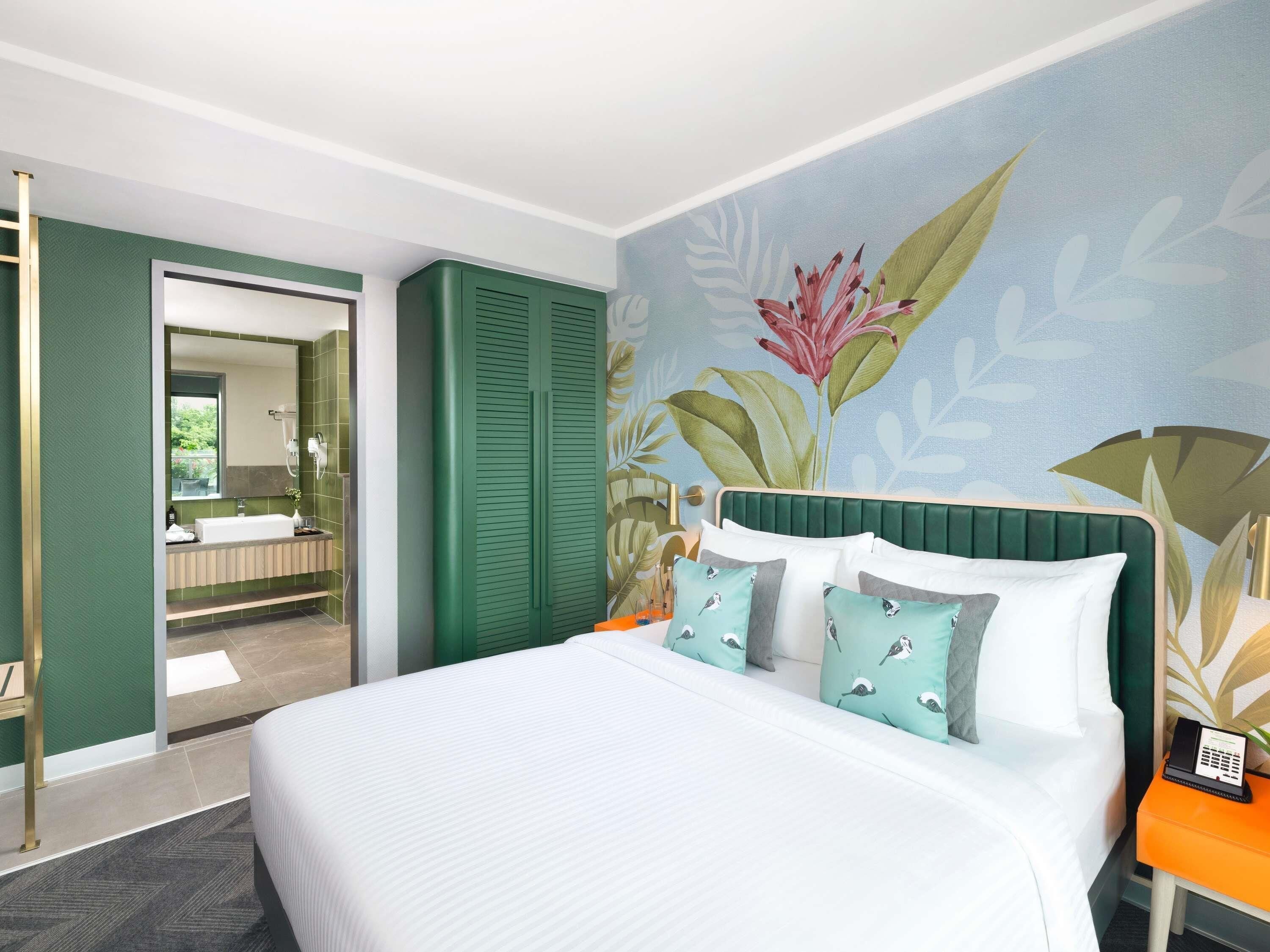 Minibar, in-room safe, individually furnished, desk