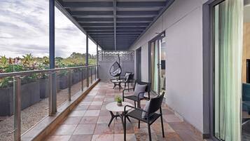 Deluxe Suite, 1 Double Bed, Balcony | Balcony