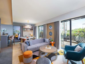 1 habitación, minibar y caja de seguridad en la habitación