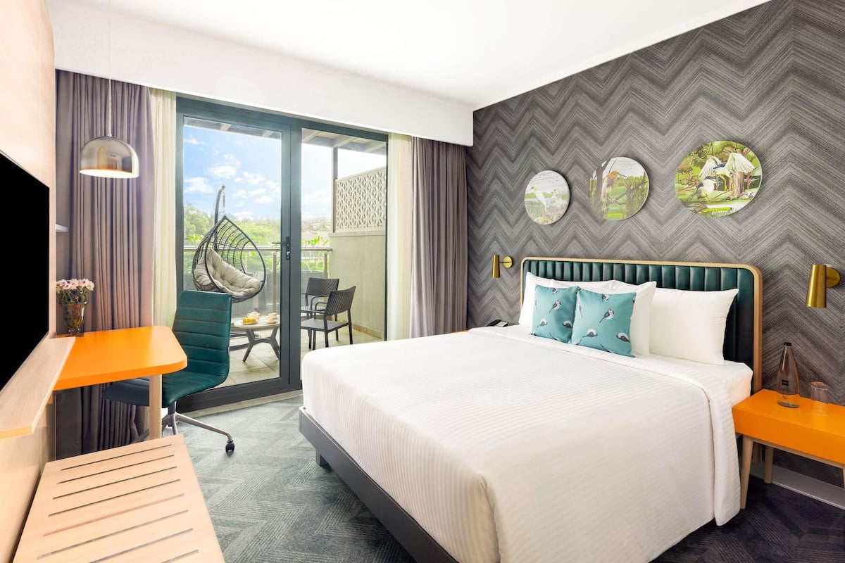 1 bedroom, minibar, in-room safe, individually furnished