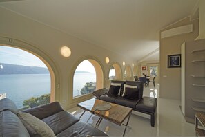 1 bedroom - Your Breathtaking Penthouse (Gargnano)