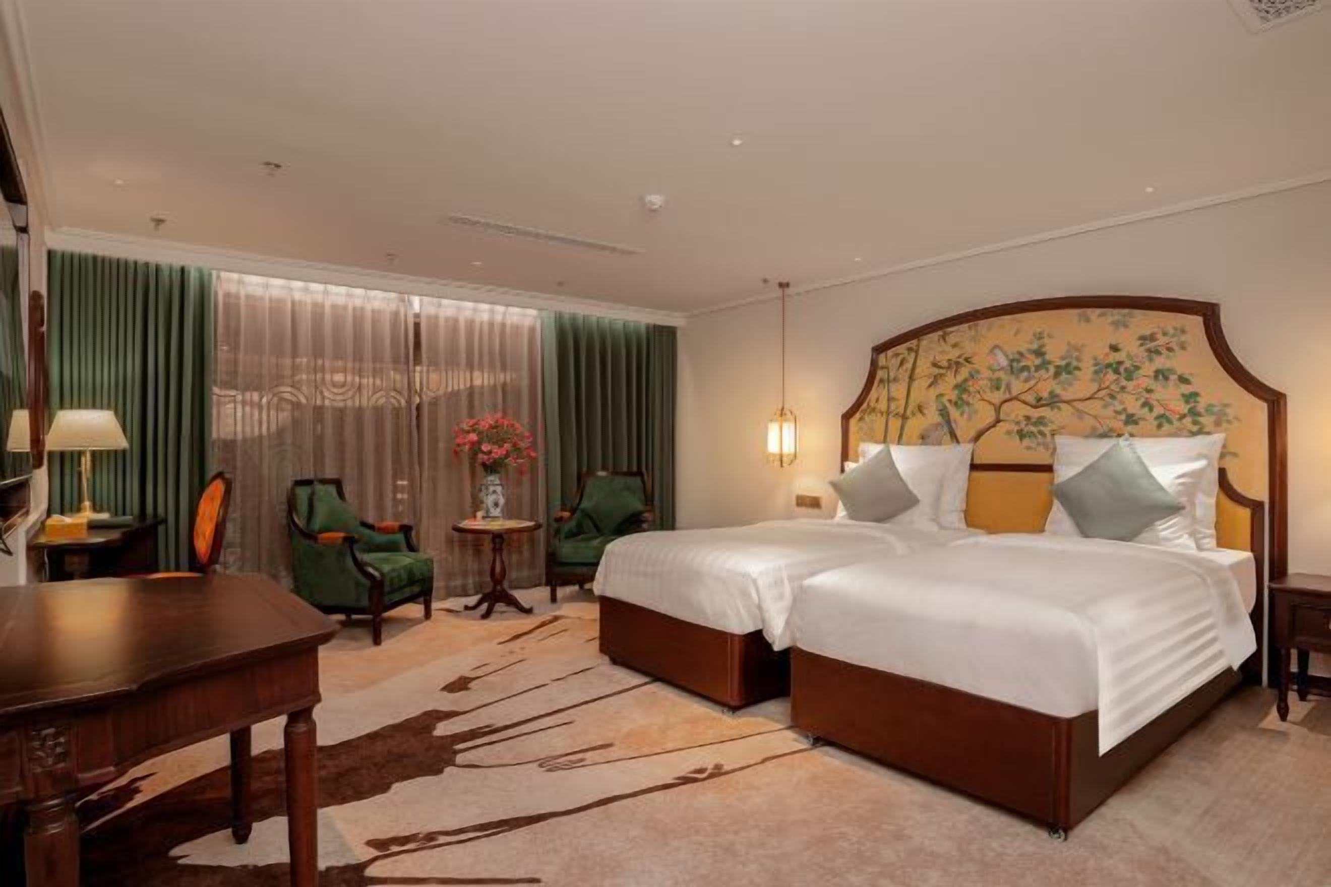 Allergikerbettwaren, Minibar, Zimmersafe, individuell dekoriert