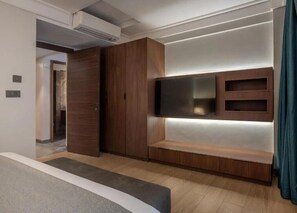 Habitación ejecutiva | Ropa de cama de alta calidad, edredones de plumas, caja fuerte