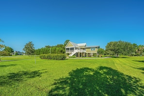 Exterior - BENNETT’S POINT BUNGALOW ON DEEP WATER WITH PRIVATE DOCK ACCESS  (Green Pond)
