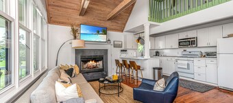 BENNETT’S POINT BUNGALOW ON DEEP WATER WITH PRIVATE DOCK ACCESS 