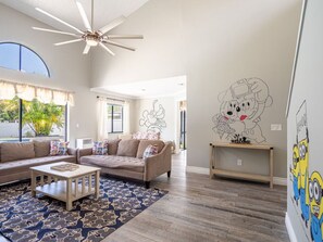 Smart TV - Magical Disney-Themed House with Private Pool (Kissimmee)