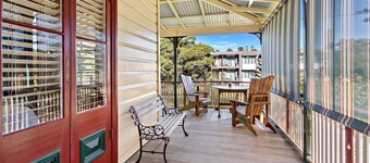 Bayview - A charming cottage in the beautiful coastal town of Kiama offers a cozy retreat