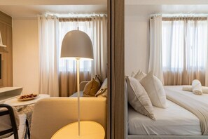 Room - Charming 2BR in Shore 1 Residences (Pasay)