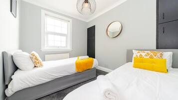 3 bedrooms, iron/ironing board, free WiFi, bed sheets