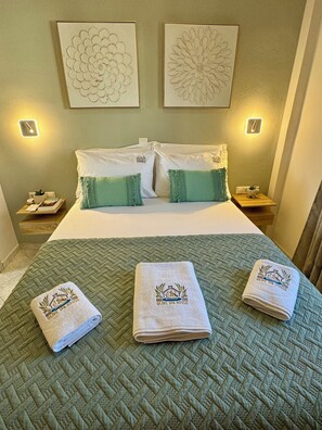 1 chambre, coffres-forts dans les chambres, fer et planche à repasser