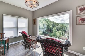 Interior - Mountain & Waterfall Views: Stunning Dahlonega Gem (Dahlonega)